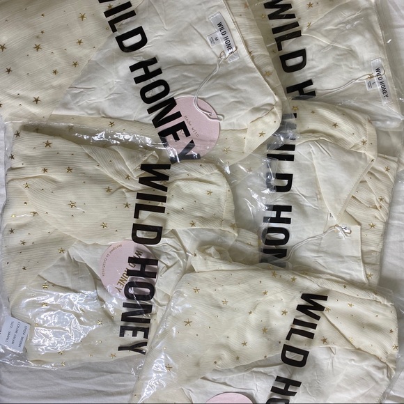 Star Long sleeve Blouse (New) 💫 - Picture 8 of 8